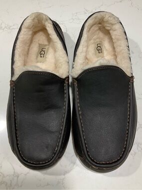 UGG Ascot Leather Moccasin Slippers Men’s Size 8 Black Shearling Lined